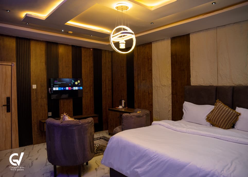 EMERALD Room - Main View